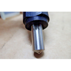 Diesel Einspritzdüse Bosch 0432231015 KDAL Spritzdüse DLL35S559 MAN RVI 7701015115